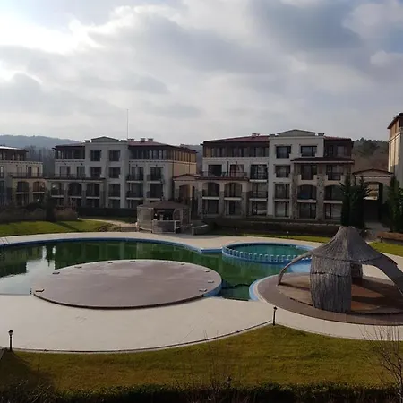 студио в Green Life Hotel 3*