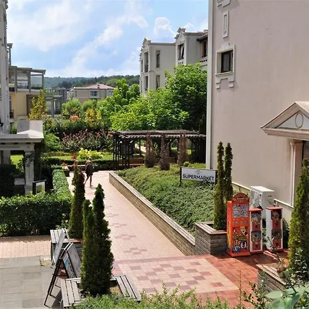 Hotel студио в Green Life Sozopol